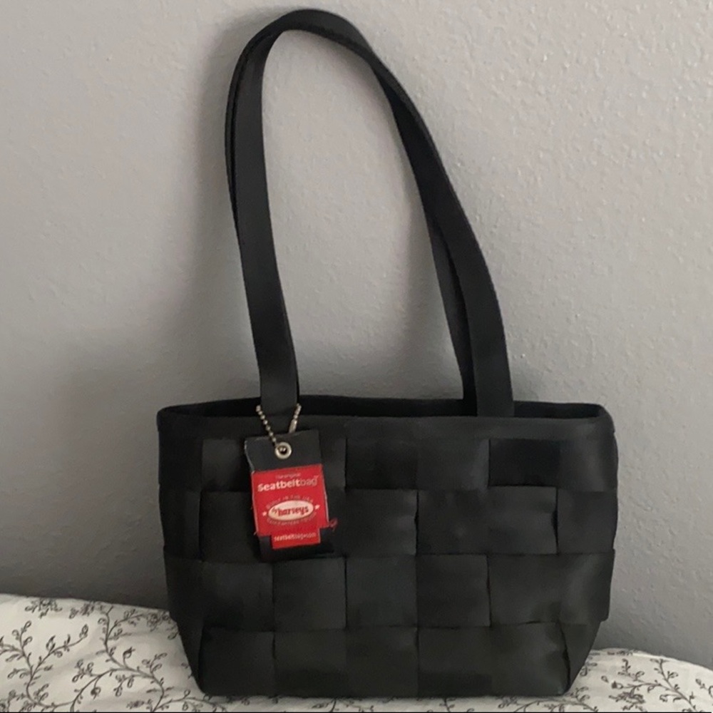 Harvey’s seatbelt black small tote